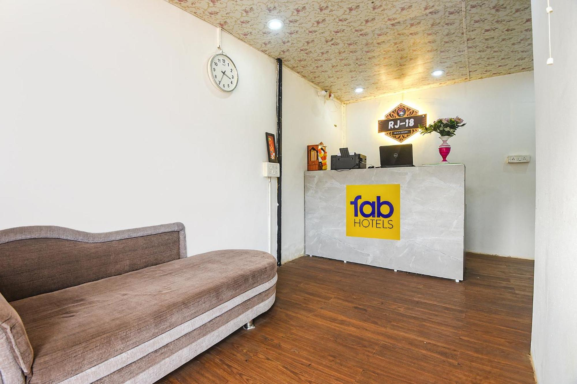 Fabhotel Rj 18 Beach Resort - Nr Baga Beach Exterior foto